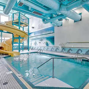 Comfort & South 3* YYC